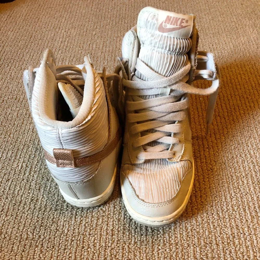 Nike Women's Sneakers in Cream and‎ Brown